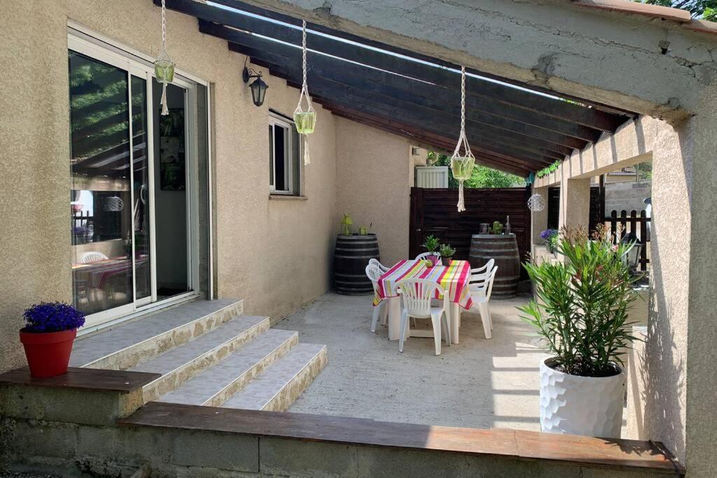 Maison Spacieuse Et Calme Pres De La Cite Vila Alairac Exterior foto
